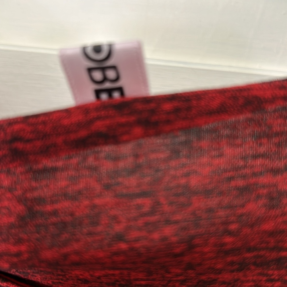 My Be Red and Black Heather Blouse - size Medium - Picture 3 of 8